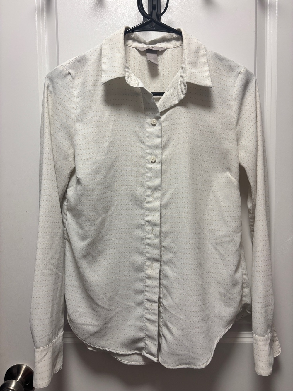 H&M White Button-Up Long Sleeve Blouse with Subtle Dot Pattern